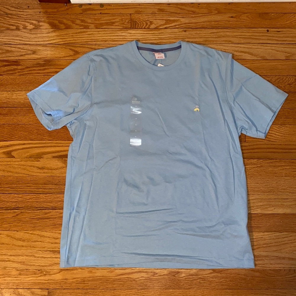 NWT Brooks Brothers T-Shirt